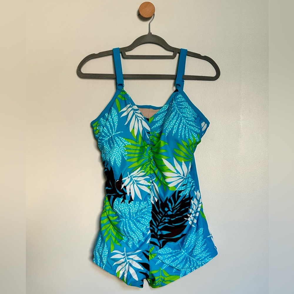 Amoena Swimsuit. Mastectomy swimsuits. Size 12B. NEW with tags.